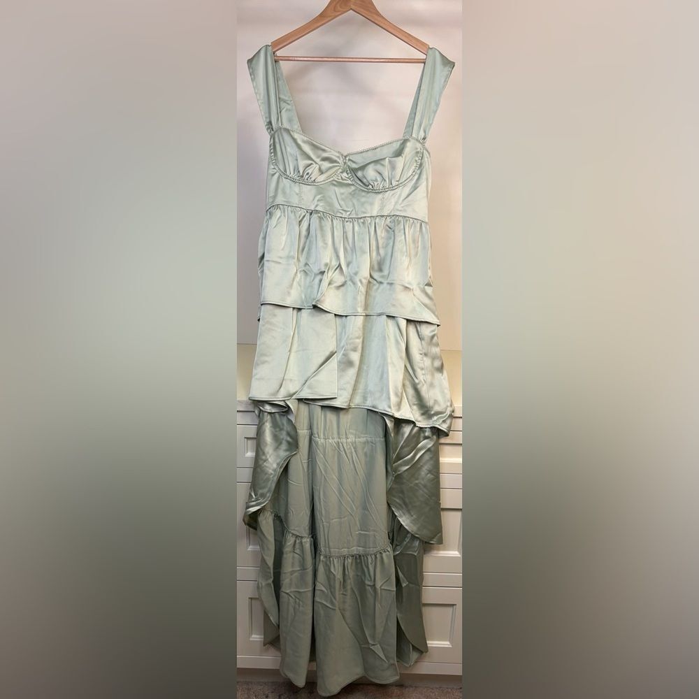 NWT WeWoreWhat Elegant Layered Dress - 14 - Picture 3 of 6